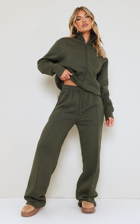 The Moss Khaki Seam Detail Straight Leg Sweatpants. Head online and shop this season's range of two piece sets at PrettyLittleThing. Express delivery available. Khaki Sweatpants Outfit, Sweatpants Set Outfit, Straight Leg Joggers, Brown Sweatpants, Straight Leg Sweatpants, Comfy Vibes, Throwing Fits, Track Pants Women, Slim Fit Joggers