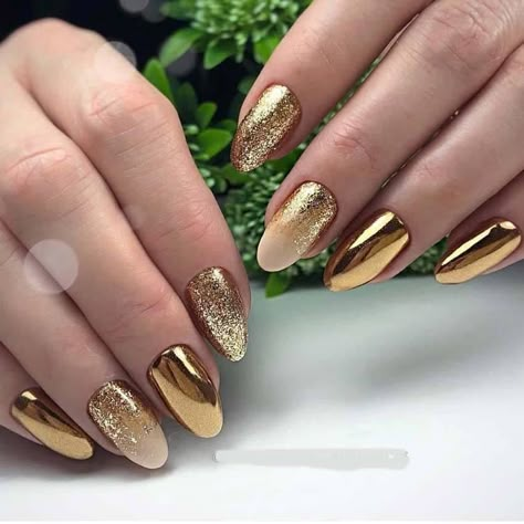 Golden Nail Art, Golden Nails, Gold Nail, Nails 2020, Yellow Nails, Fancy Nails, Chrome Nails, Gold Nails, Perfect Nails