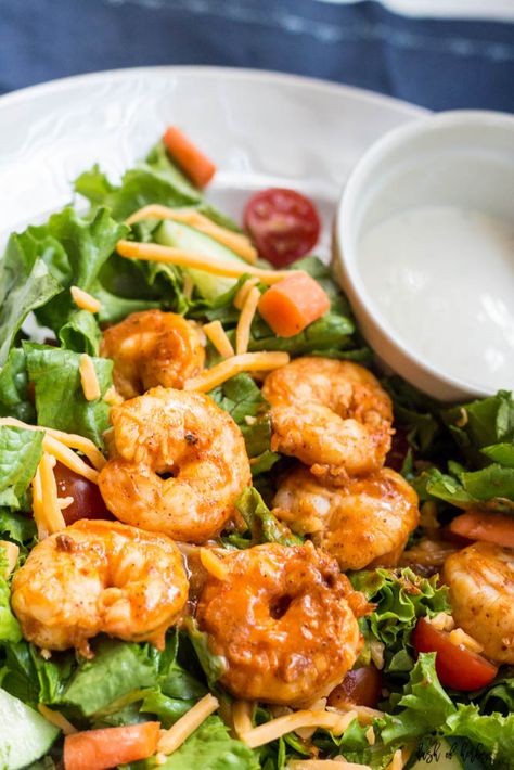 This buffalo shrimp salad takes about 10 minutes to make and is simple to throw together for a quick, healthy lunch. A perfect option for when you are on th Hooters Buffalo Shrimp Recipe, Buffalo Shrimp Salad, Lettuce Bowl, Buffalo Shrimp Recipes, Sweet Salads, Salad Shrimp, Buffalo Shrimp, Flavorful Shrimp, Shrimp Salad Recipes