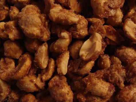 Recipe for spicy/sweet beer nuts 1 egg white 2 teaspoons water 2 cups unsalted peanuts or 2 cups pecan halves 1⁄2 cup sugar 3⁄4 teaspoon salt 1⁄4 teaspoon nutmeg 1⁄4 teaspoon ground cloves 1⁄2 teaspoon cayenne pepper 1 teaspoon cinnamon (I will use LESS sugar) Beer Nuts Recipe, Burger Concept, Bake Sale Items, Christmas Goodies To Make, Beer Nuts, Nuts Recipes, Cooking Gifts, Beer Food, Pecan Pralines