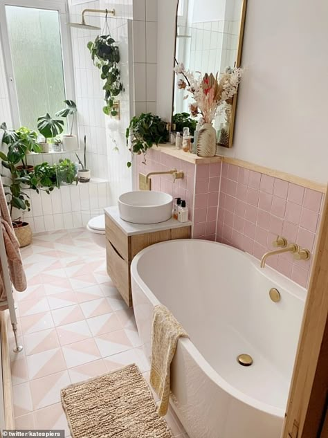 Woman transforms drab bathroom into a millennial pink wet-room  | Daily Mail Online Pink Tiles, Gorgeous Bathroom, Pink Bathroom, Design Del Prodotto, Wet Rooms, Painting Bathroom, Bathroom Inspo, New Bathroom, House Bathroom