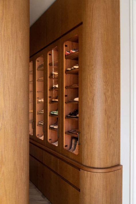 Luxury Closets, Closets Design, Millwork Details, Joinery Details, Beach Bungalow, Yacht Interior, Dressing Rooms, Cabinetry Design, Contemporary Luxury