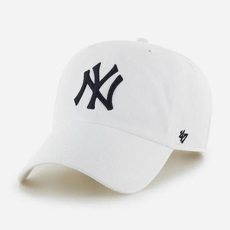 Ny Cap, Swag Hats, Yankees Cap, Cap Outfit, Fashion Cap, Outfit White, Cap Fashion, White Caps, Ny Yankees