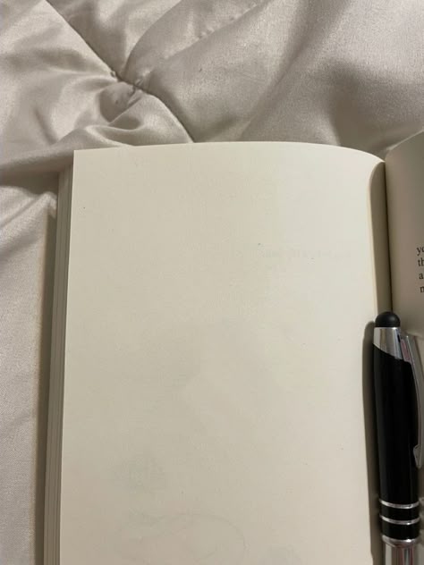 Blank Page For Writing Quotes, Empty Book Pages Aesthetic, Blank Paper Aesthetic, Blank Diary Page, Empty Book Page, Chat Editing, Blank Book Page, Verity Quotes, White Book Page