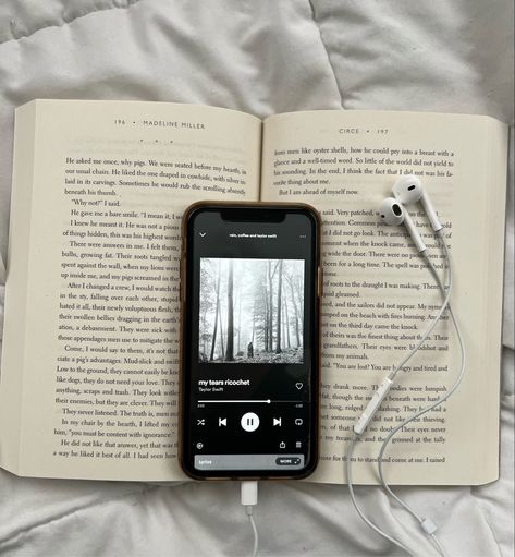 Reading Circe and listening to Taylor Swift Bookstagram Inspiration, Reading Music, Taylor Swift Music, Oyster Shells, Music Aesthetic, Winter Aesthetic, We Fall In Love, How To Show Love, Book Inspiration