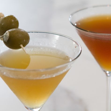 Filthy Dirty Martini with Blue Cheese-Stuffed Olives by Trisha Yearwood Dirty Martini Recipe, Trisha's Southern Kitchen, Blue Cheese Stuffed Olives, Trisha Yearwood Recipes, Stuffed Olives, Raspberry Cocktail, Olive Recipes, Martini Recipe, Trisha Yearwood