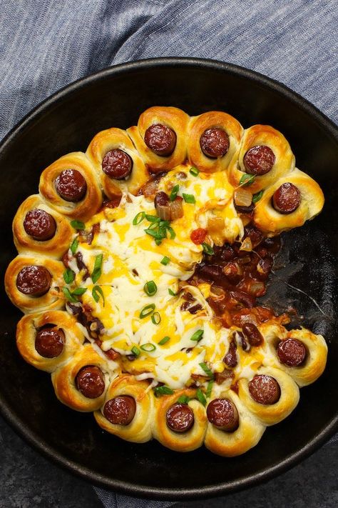 Chili Dog Casserole Sides For Chili Dogs, Chili Cheese Appetizer, Chili Dog Appetizer, Chili Dogs In Oven, Fun Hot Dog Recipes, Chili Dog Skillet, Chili Cheese Dog Appetizer, Best Chili Dogs Recipe, Oven Baked Chili Cheese Dogs