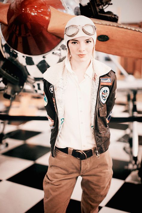 Get dressed up as Amelia Earhart for your Halloween bash. Rosie The Riveter Halloween Costume, Amelia Earhart Costume, Jane Aldridge, Pin Up Models, Aviator Hat, Wax Museum, Amelia Earhart, Halloween Bash, Rosie The Riveter