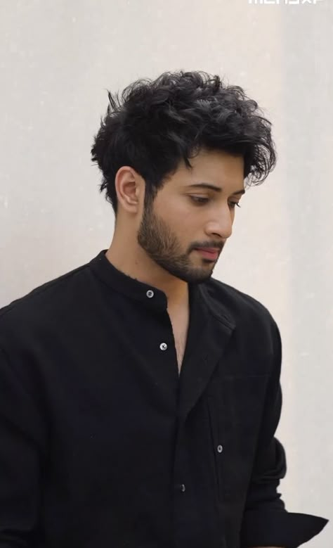 Rohit Saraf Mismatched, Raftaar Hairstyle, Indian Beard Styles For Men, Indian Mens Hairstyles With Beard, Rohit Saraf Cute, Rohit Saraf Wallpaper, Handsome Boys Indian, Indian Men Hairstyle, Indian Men Aesthetic