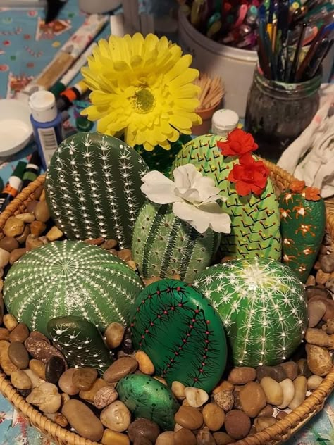 Cactus Rocks, Stone Cactus, Painted Rock Cactus, Cactus Paintings, Rock Cactus, Stone Pictures Pebble Art, Garden Rock Art, Decorative Pebbles, Cactus Painting