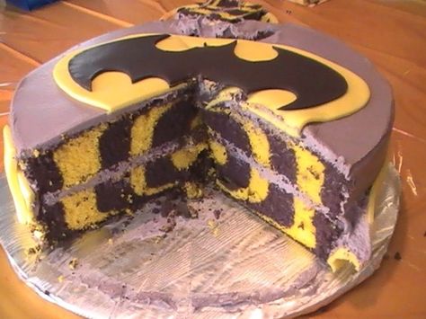 Surprise Inside Cake, Inside Cake, Birthday Cake For Husband, Cake For Husband, Batman Cake, Batman Birthday Party, Surprise Cake, Batman Party, Batman Birthday