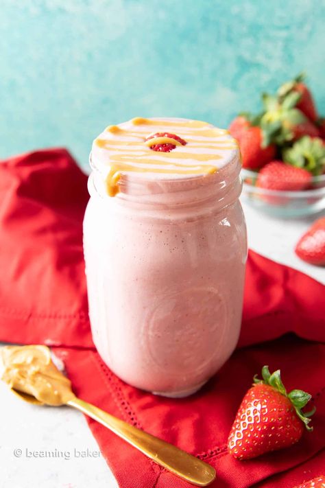 Strawberry Peanut Butter Protein Shake Recipe - Beaming Baker Easy Vegan Protein, Strawberry Protein Shake, Easy Protein Shakes, Protein Shake Ingredients, Peanut Butter Protein Shake, Protein Shake Recipe, Vegan Protein Shake, Best Protein Shakes, Chocolate Protein Shakes