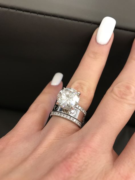 Cartier Love ring white gold with 3 diamonds Cartier Wedding Rings, Cartier Love Ring, Ring White Gold, Dream Engagement Rings, Cartier Love, Bling Rings, Dream Ring, Cartier Ring, Love Ring