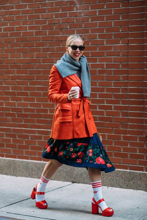 Chloe King, Heels And Socks, King Style, Maximalist Fashion, Skirts Floral, Camo Skirt, Giovanna Battaglia, Blogger Street Style, Gucci Purse