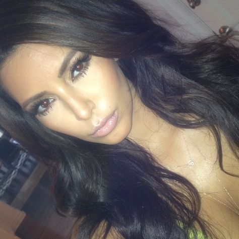 Kim Kardashian Kim Kardashian Selfie, Kim Kardashian 2000's, Kim K Makeup, Young Kim Kardashian, Kardashian Makeup, Kim Kardashian Makeup, Kim Kardashian Style, Kim K, Kardashian Style