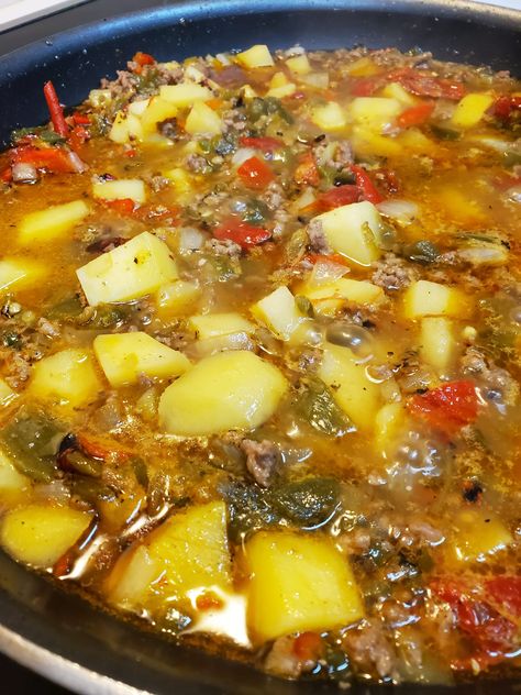 New Mexico Green Chile Stew - Easy DIY Recipes Green Mexican Soup, Chile Soup Recipes, Crockpot Green Chili Stew, Nm Green Chile Stew, Green Chili Stew Instant Pot, Green Chile Stew New Mexico Ground Beef, New Mexico Green Chili Stew Ground Beef, Green Chili Stew With Chicken, Cafe Zupas Recipes Copycat