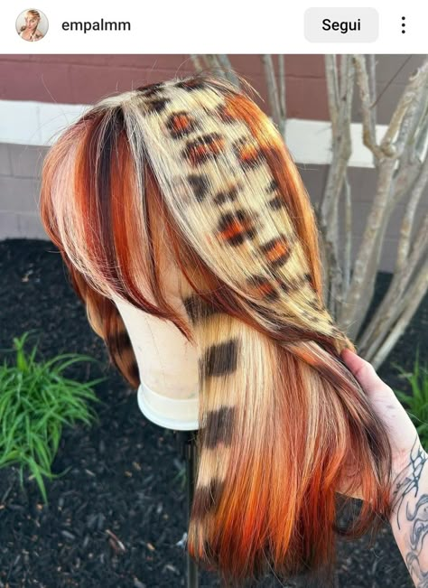 Tiger Stripes Hair, Side Down Hairstyles, Tiger Hair, Cheetah Print Hair, Cheetah Hair, Hair Stripping, Leopard Print Hair, Y2k Hair, Cute Hair Colors