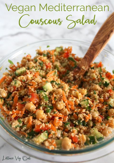 Cus Cus Recipes, Vegan Mediterranean Salad, Salad Recipe With Chickpeas, Chickpea And Rice, Simple Couscous Recipes, Vegan Couscous, Recipe With Chickpeas, Lunch For The Week, Salad Lovers