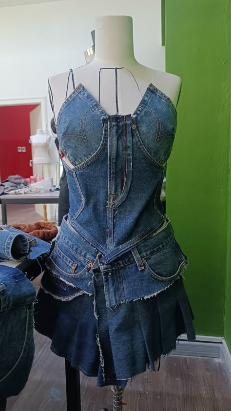 Creative Pattern Making, Reconstructed Denim, Redesign Clothes, Draping Design, Boho Prom Dress, Upcycle Denim, Denim Styling, Diy Denim Jacket, Denim Set