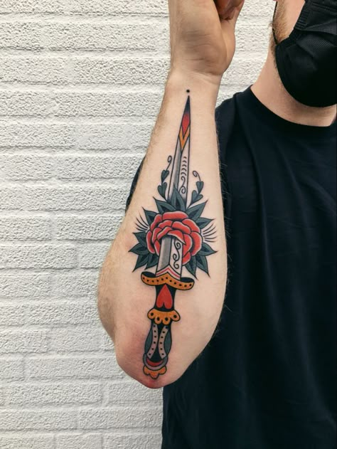 Trad Dagger Tattoo, American Traditional Knife, Dagger Flower Tattoo, American Traditional Dagger Tattoo, Dagger Rose Tattoo, Dagger Traditional Tattoo, Dagger And Rose Tattoo, Traditional Knife Tattoo, Traditional Tattoo Vase