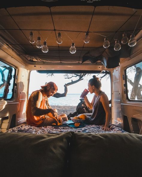 Best Road Trip Songs, Road Trip Songs, Volkswagen Westfalia, Maui Hawaii Vacation, Camping Photo, Honeymoon Vacations, Maui Travel, Camping Aesthetic, Visit Hawaii