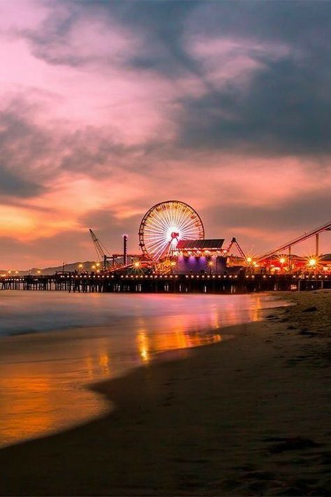 Visual Background, Ferris Wheels, Muscle Beach, Wallpaper Sky, Picture Collage Wall, Photo Wall Collage, Wallpaper Phone, Summer Wallpaper, City Aesthetic