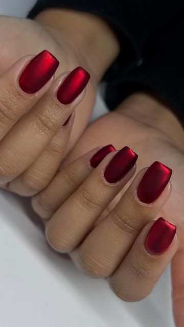 Matte Red Chrome Nails, Navy Red Nails, Cranberry Nails With Chrome, Square Red Chrome Nails, Christmas Nails Chrome Red, Red Chrome Nails Square, Deep Red Nails Short, Red And Tan Nails, Red Chrome Nails Short