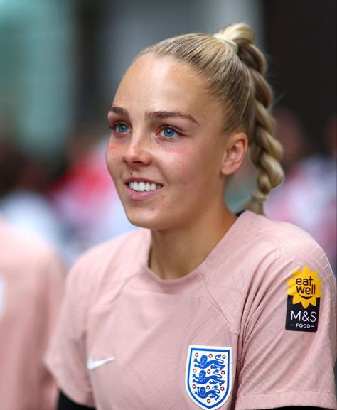 Ellie Roebuck, England Ladies Football, Female Football, Female Football Player, England Players, Women’s Soccer, Man City, Womens Football, Football Player