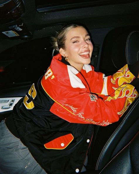 Penelope Douglas, Kylian Mbappe, Car Girl, Looks Vintage, Formula 1, Race Cars, Red Leather Jacket, Outfit Inspirations, Fashion Inspo