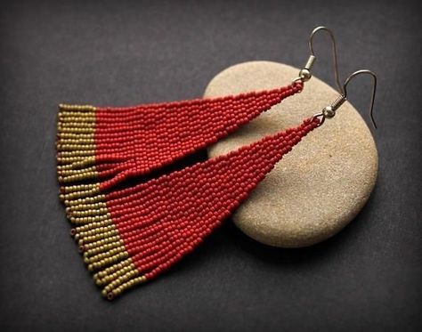 Assemblage Earrings, Art Perle, Red Fringe, Earrings Ideas, Blue Crystal Earrings, Beaded Earrings Diy, Brick Stitch Earrings, Unusual Earrings, Boho Style Jewelry