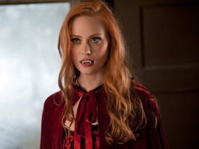 True Blood Jessica, Red Head Halloween Costumes, Jessica Hamby, Spooky Halloween Costumes, Deborah Ann Woll, Female Vampire, Eric Northman, Hallowen Costume, Vampires And Werewolves