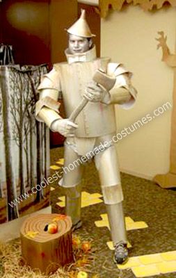 Homemade Tin Man Costume: This Tin Man costume was made for my office Halloween party.  My group decided to do the theme of The Wizard of Oz.  I wanted to be the Tin Man since he Diy Tin Man Costume, Tin Man Costumes, The Wizard Of Oz Costumes, Diy Costumes Men, Zoo Boo, Halloween Office Party, Fancy Costumes, Storybook Characters, Tin Man