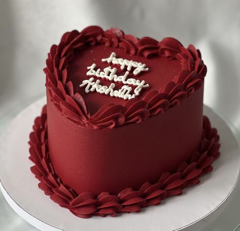 Burgundy Birthday Cake, 16 Birthday Cake, Red Cake, 18th Birthday Cake, Creative Birthday Cakes, Creative Birthday, Heart Cake, Graduation Cakes, Vintage Cake