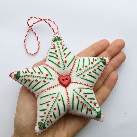 Felt Star Christmas ornaments pattern PDF SVG - Inspire Uplift Star Christmas Ornaments, Sew Toys, Sewn Christmas Ornaments, Embroidered Christmas Ornaments, Felt Flowers Patterns, Felt Star, Diy Felt Christmas Ornaments, Felt Ornaments Patterns, Felt Crafts Christmas