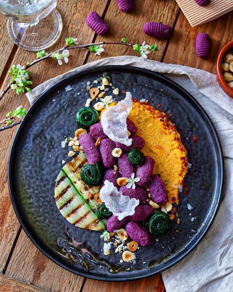 Purple Potato Recipes, Zucchini Vegan, Gnocchi Vegan, Carrot Puree, Pesto Hummus, Gluten Free Gnocchi, Purple Sweet Potato, Sweet Potato Gnocchi, Purple Yam