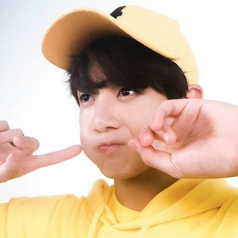 jungkook random icons Jungkook Yellow, Jungkook Random, Yellow Hoodie, Bts, Yellow, Quick Saves