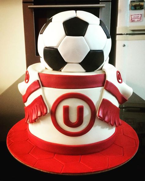 Ganache Cake, 60th Birthday Cakes, Best Desserts, 60th Birthday, Soccer Ball, Fondant, The 10, Birthday Cake, Soccer