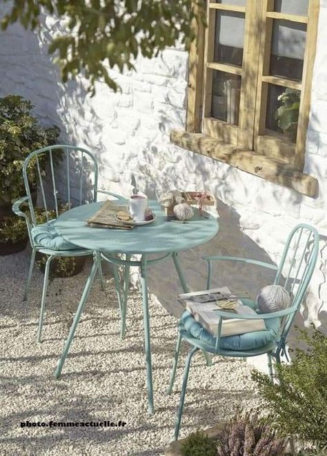 Garden Chairs Outdoor Metal, Table Garden Ideas, Outdoor Furniture Metal, Table Jardin Metal, Chair Garden, Outdoor Living Design, Garden Table And Chairs, Garden Chair, Front Patio