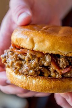 We loved these Bacon Cheeseburger Sloppy Joes so much we made them again the next day! Bacon Cheeseburger Sloppy Joes, Sloppy Joes Dinner, Cheeseburger Sloppy Joes, Beef Tomato, Tomato Gravy, Sloppy Joes Recipe, Sloppy Joe, Bacon Cheeseburger, Sauce Tomate