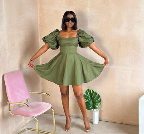 Green Dress Black Woman, Lastest Style For Ankara Short Gown 2023, Ankara Shirt And Blouse, Short Flare Skirt Outfit, Short Flare Gown Styles, Skirt And Top Styles, Flare Dress Outfit Classy, Bows Outfit, Flare Skirt Outfit