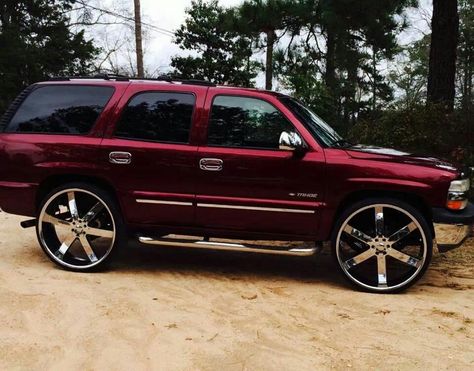 Ranioteam groupe prenafferan Chevy Tahoe Ltz, 85 Chevy Truck, 2014 Tahoe, Chevy Suv, Ford Super Duty Trucks, Custom Rims, Single Cab Trucks, Donk Cars, Diy Dog Kennel