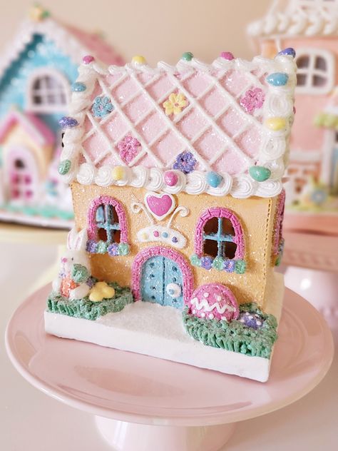 Spring Gingerbread House, Pastel Gingerbread House Decor, Easter Gingerbread House Ideas, Valentines Gingerbread House, Preppy Gingerbread House, Fake Gingerbread House, Cute Gingerbread House Ideas, Pastel Gingerbread House, Pink Led Light