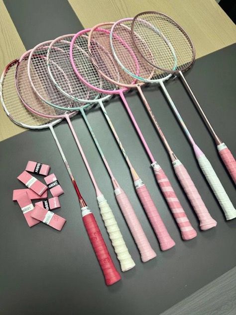 Pink Badminton Aesthetic, Aesthetic Badminton, Pink Badminton, Badminton Aesthetic, Badminton Pictures, Sport Badminton, 2 Besties, Mode Tennis, Badminton Photos