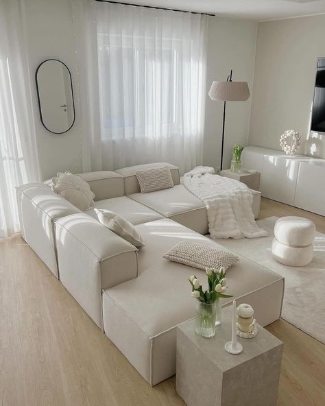 Modern White Living Room, Apartment Living Room Design, Dream Apartment Decor, Home Design Living Room, White Living Room, Elegant Living Room, Apartment Inspiration, Living Room Colors, Minimalist Living Room