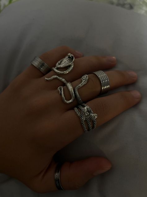 Aesthetic snake rings @itsgarthy Rings Aesthetic Grunge Man, Dark Rings Aesthetic Men, Alt Rings Aesthetic Men, Men Jewelry Aesthetic Rings, Aesthetic Jewelry For Men, Man's Hand With Rings, Silver Snake Aesthetic, Y2k Rings Aesthetic Men, Snake Ring For Men