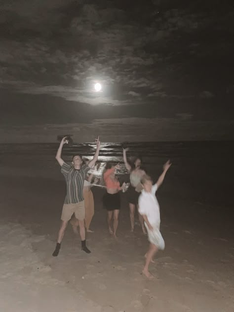 #nye #beach #night #fullmoonritual #beachlife #surfergirl #music #aesthetic #selfcare #party #beachparty Beach Nights With Friends, Beach Parties Night, Party On Beach Night, Friends At The Beach At Night, Beach Parties Aesthetic, Party On The Beach Aesthetic, Beach At Night Friends, Beach Night With Friends, Beach Party Aesthetic Night