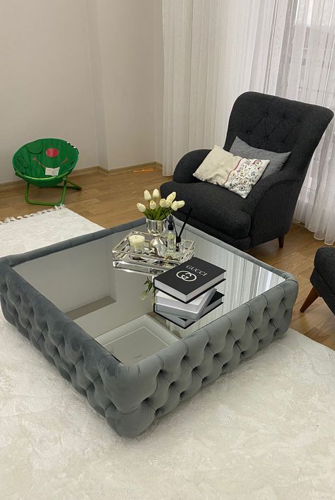 Sofa Table Design Modern, Meja Sofa, Sofa Table Design, Stylish Living Room Furniture, Bed Back Design, Center Table Living Room, Latest Sofa Designs, Luxury Sofa Design, Diy Furniture Decor