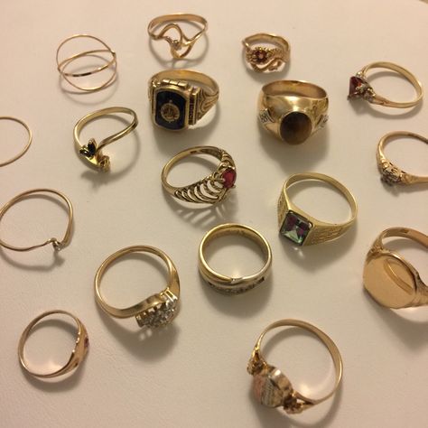 10k, 14k, 18k Solid Gold Rings Galore! Indie Jewelry, Dope Jewelry, Jewelry Photography, Diy Schmuck, Simple Jewelry, Jewelry Inspo, Pretty Jewellery, Minimalist Jewelry, Piercing Jewelry