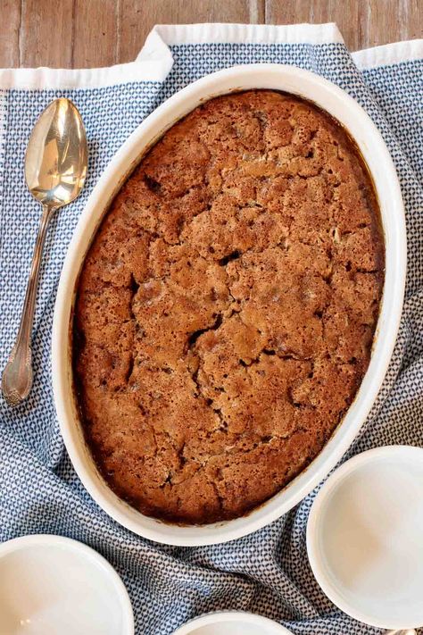 Hot Pudding Cake, Easy Hot Pudding Recipes, Self Saucing Cake, Easy Sticky Date Pudding, Sticky Date Pudding Recipe Easy, Easy Sticky Toffee Pudding Recipe, Easy Sticky Toffee Pudding, Sticky Date Pudding Recipe, English Dessert Recipes