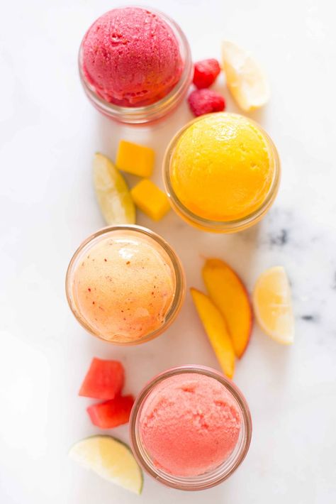 Fruit Sorbet Recipe, Cheap Party Food, Smoothie Aesthetic, Homemade Sorbet, Watermelon Sorbet, Sorbet Ice Cream, Fruit Sorbet, Peach Sorbet, Sorbet Recipes